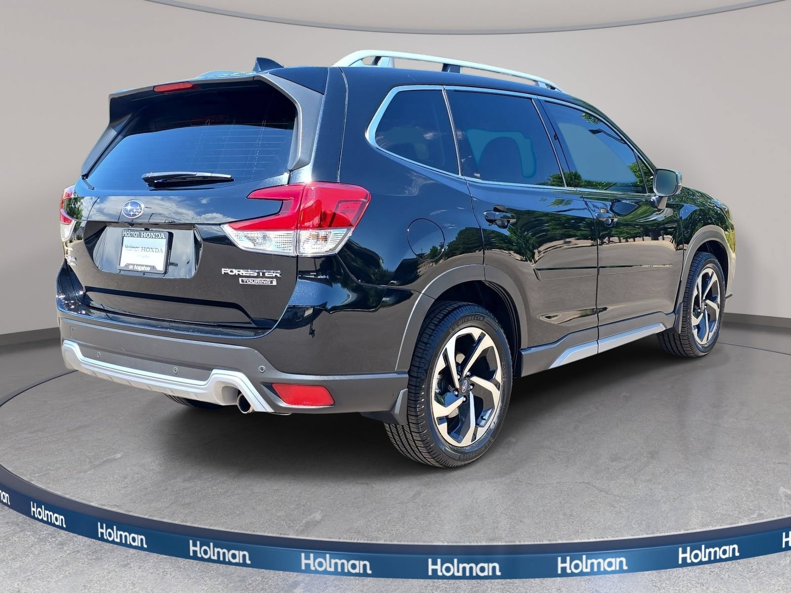 Used 2023 Subaru Forester Touring AWD/4WD image 6