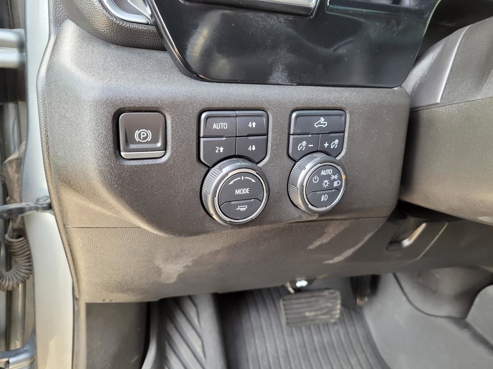 Used 2024 Chevrolet Silverado 2500 LT AWD/4WD image 23