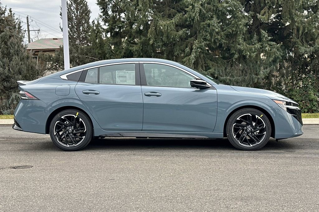 New 2026 Nissan Sentra SR w/ SR Premium Package image 3