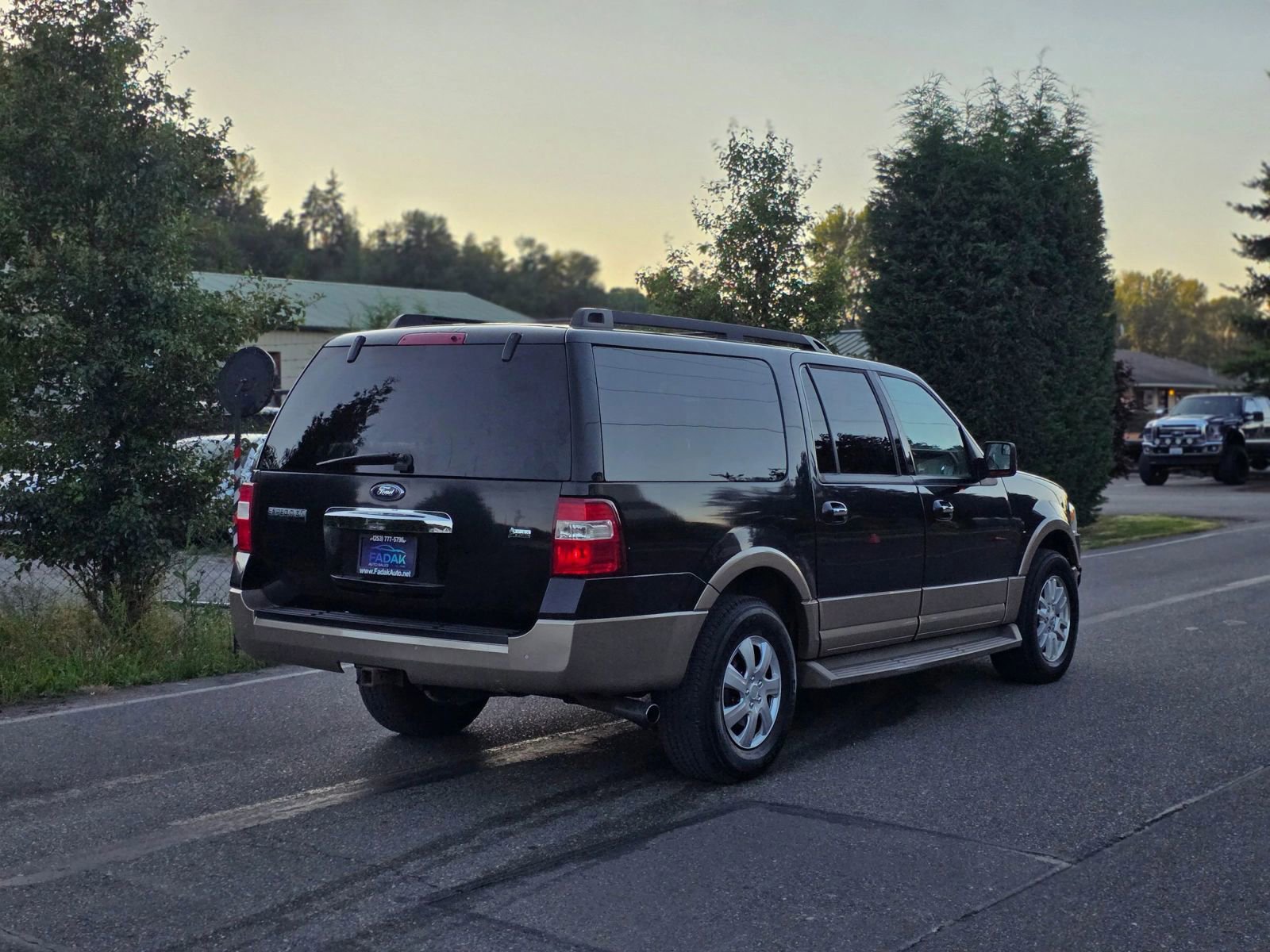 Used 2014 Ford Expedition EL XLT w/ Equipment Group 202A image 6