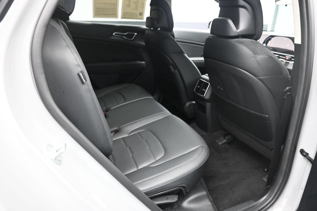 Used 2026 Kia Sportage SX Prestige FWD image 25