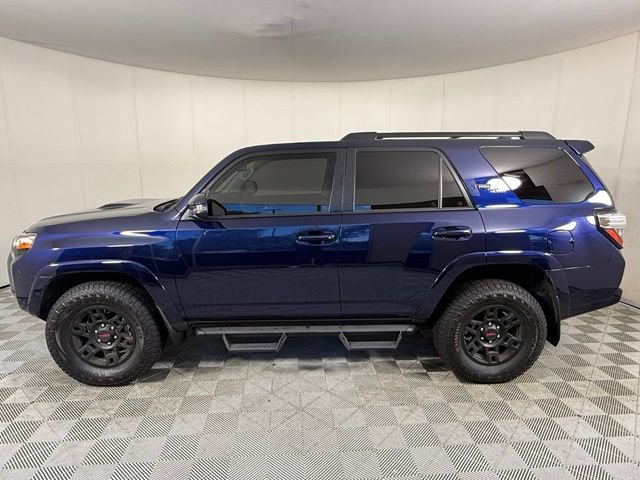 Used 2023 Toyota 4Runner TRD Off-Road Premium w/ Moonroof Package AWD/4WD image 3