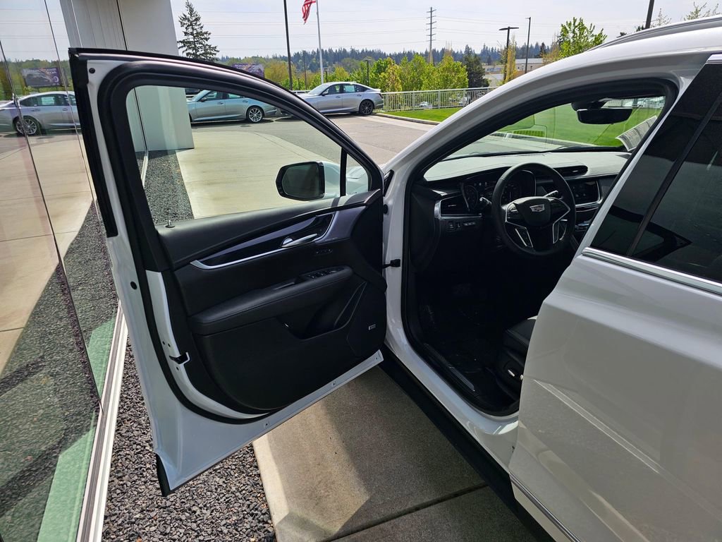 New 2026 Cadillac XT5 Premium Luxury w/ Driver Assist Package AWD/4WD image 18