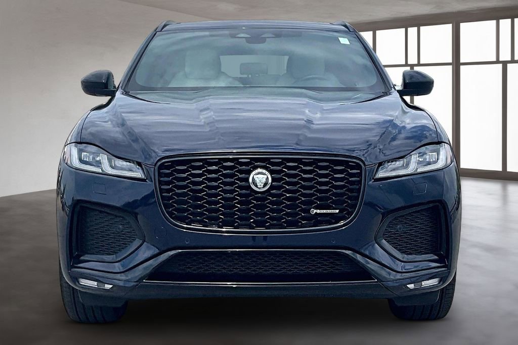 Used 2025 Jaguar F-PACE R-Dynamic S image 3
