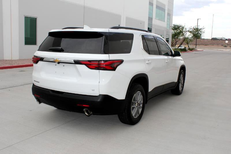 Used 2023 Chevrolet Traverse LT image 5