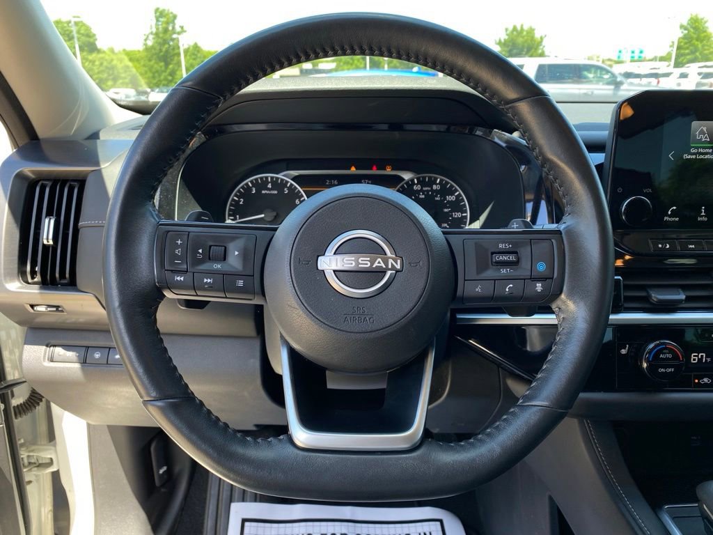 Used 2022 Nissan Pathfinder SL FWD image 6