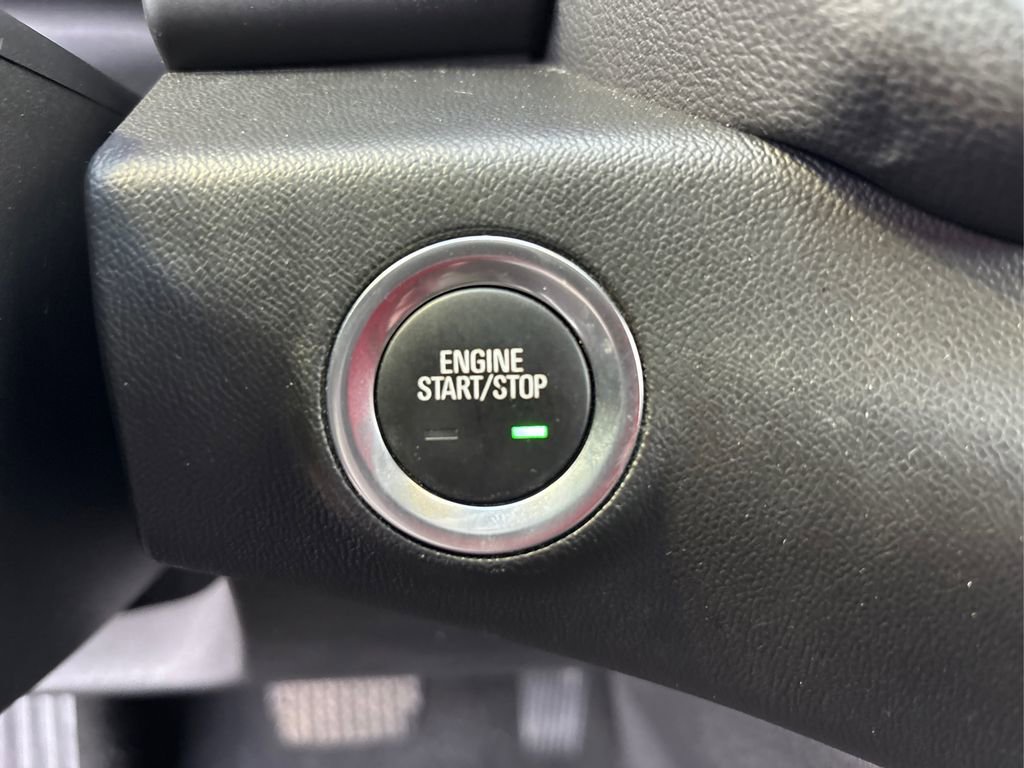 Used 2024 GMC Terrain SLE image 28