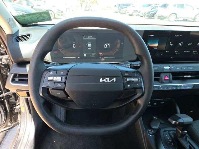 Used 2025 Kia K4 FWD image 15