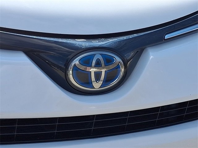 Used 2018 Toyota RAV4 XLE w/ Carpet Mat Package image 4