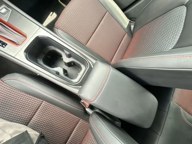 New 2025 Nissan Kicks SR FWD image 20