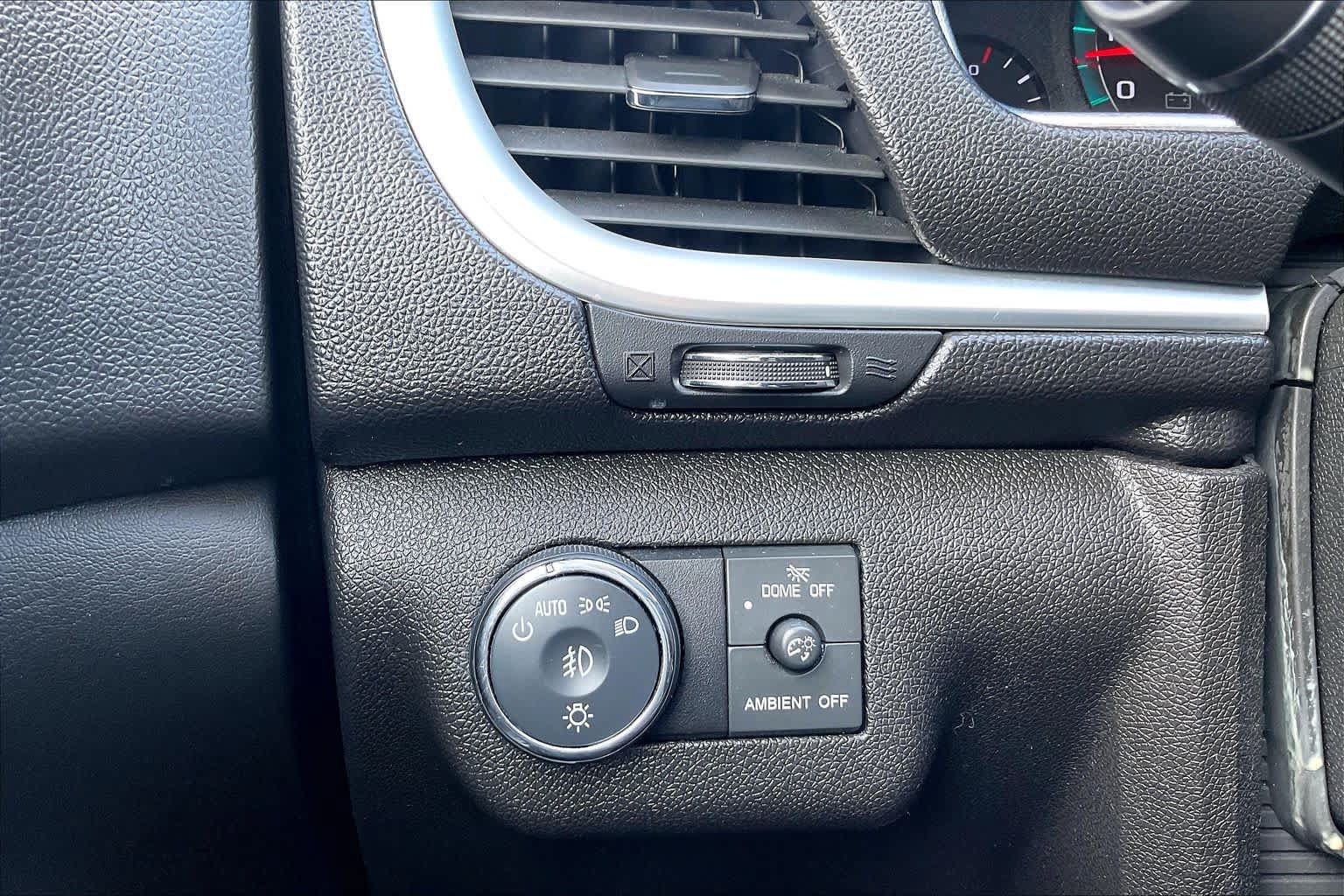 Used 2013 Chevrolet Traverse LT FWD image 32