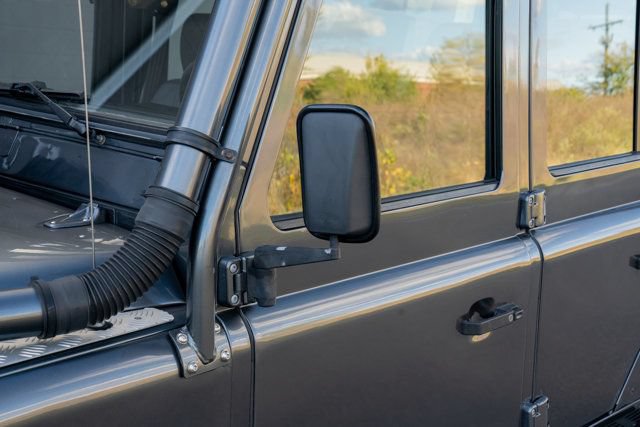 Used 1993 Land Rover Defender 110 AWD/4WD image 25