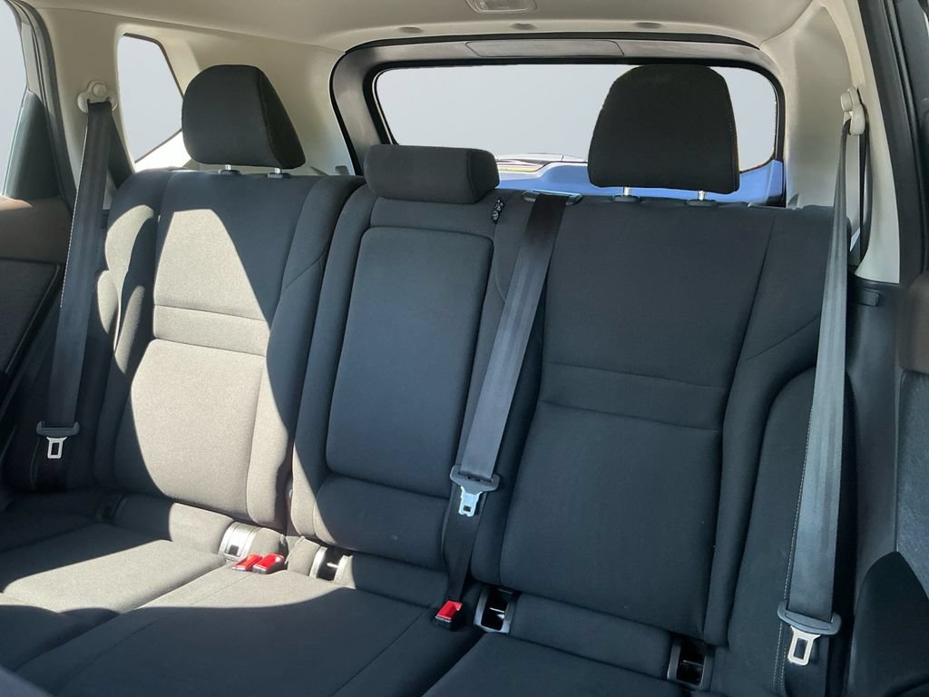 Used 2023 Nissan Rogue S AWD/4WD image 14