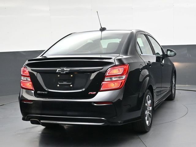 Used 2019 Chevrolet Sonic LT w/ Convenience Package image 4