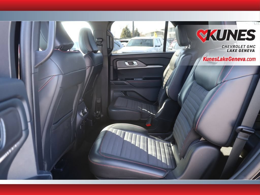 Used 2025 Ford Explorer ST-Line AWD/4WD image 23