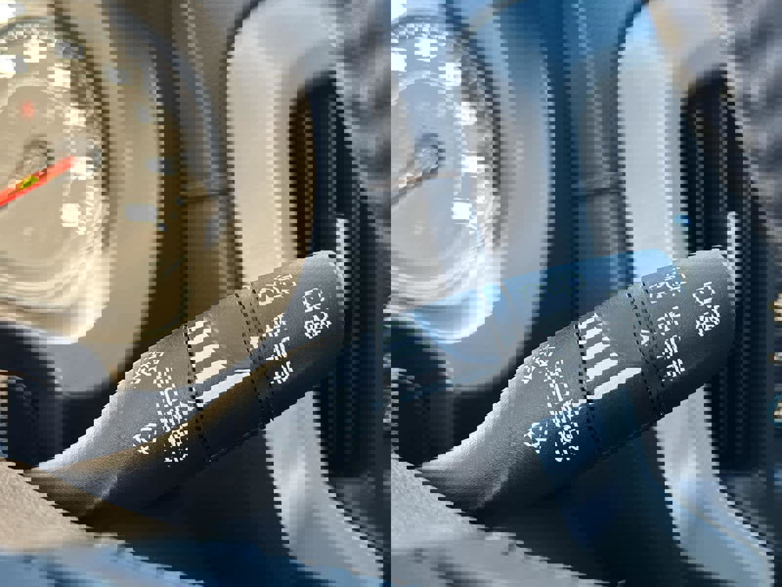 Used 2021 GMC Terrain SLT w/ Infotainment Package II image 22