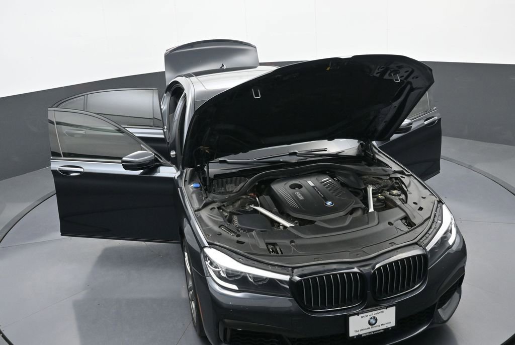 Used 2019 BMW 740i xDrive w/ Executive Package AWD/4WD image 39