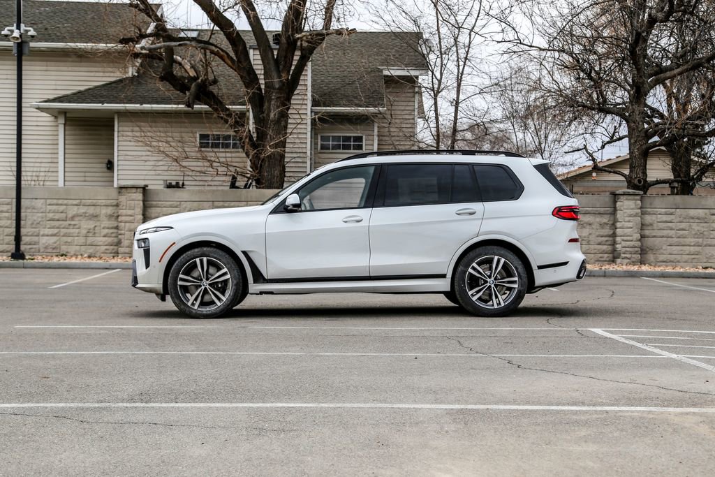New 2026 BMW X7 xDrive40i w/ M Sport Package image 2