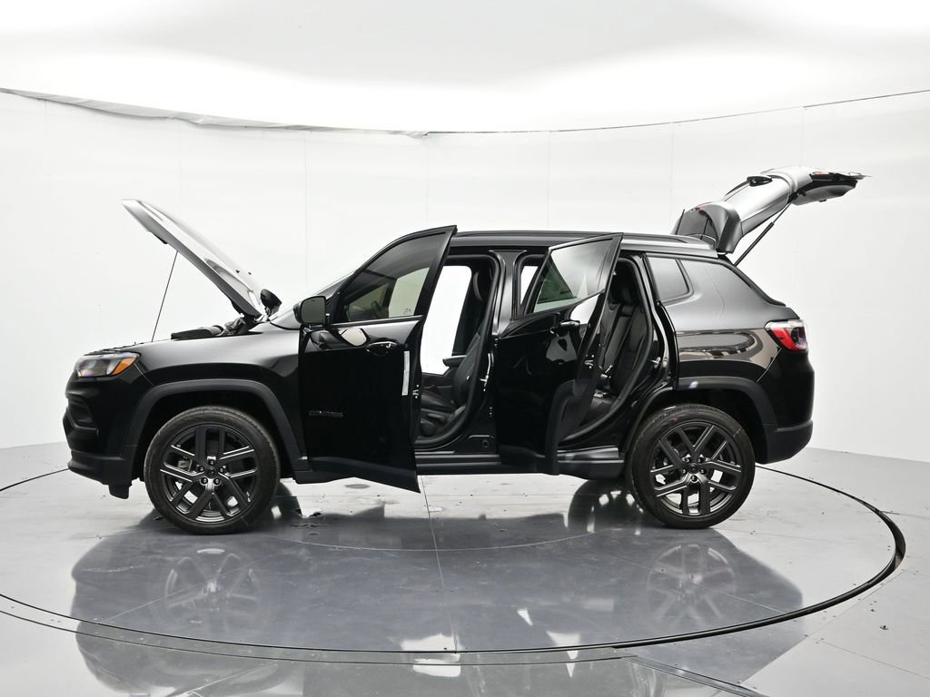 New 2026 Jeep Compass Latitude image 47