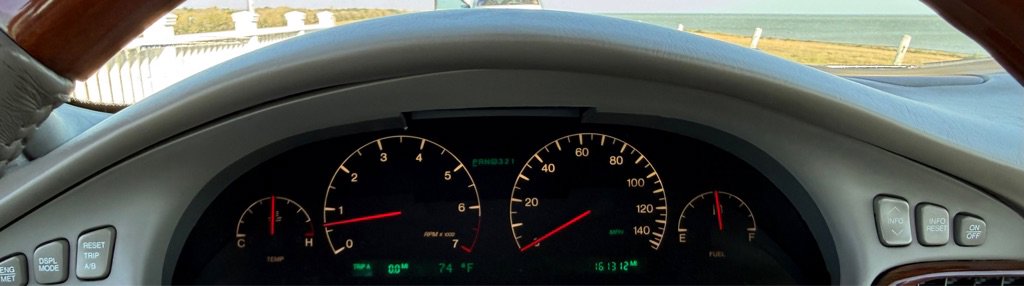 Used 2004 Cadillac Seville SLS w/ Preferred Equipment Group image 10