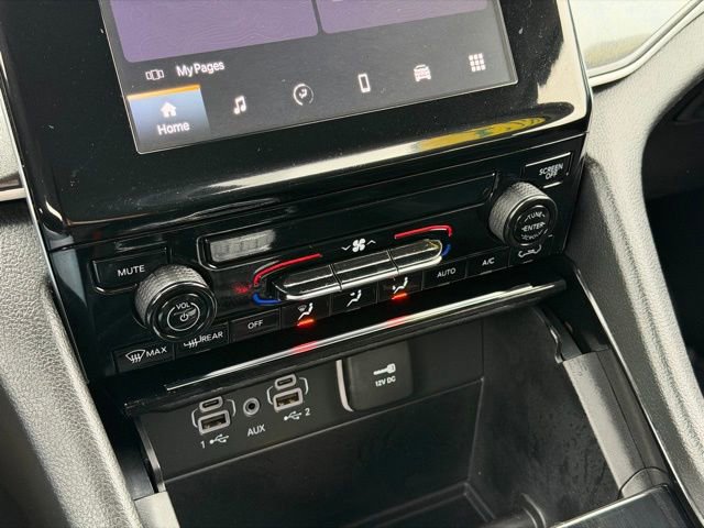 Used 2023 Jeep Grand Cherokee Laredo image 20