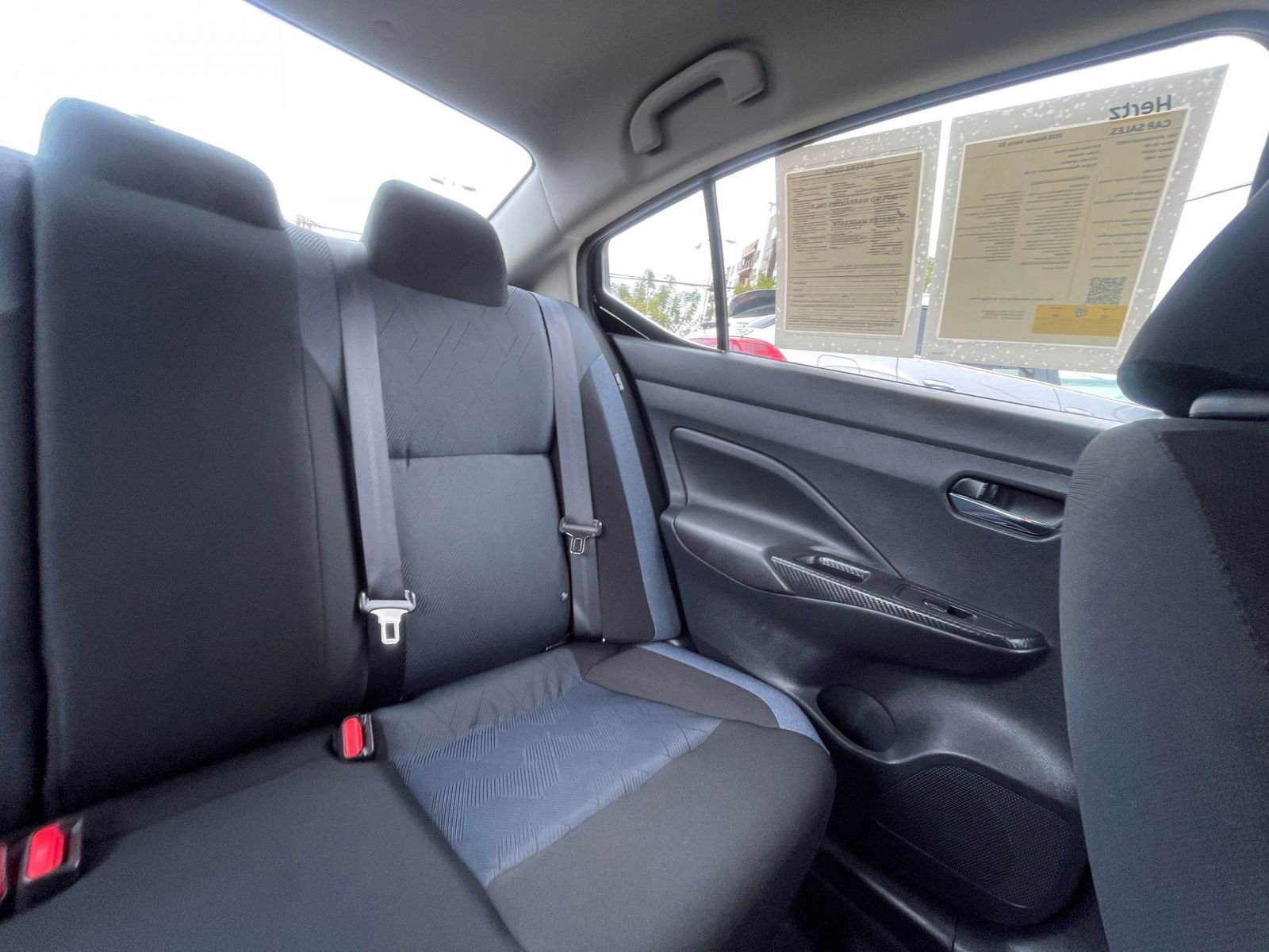 Used 2025 Nissan Versa SV image 37