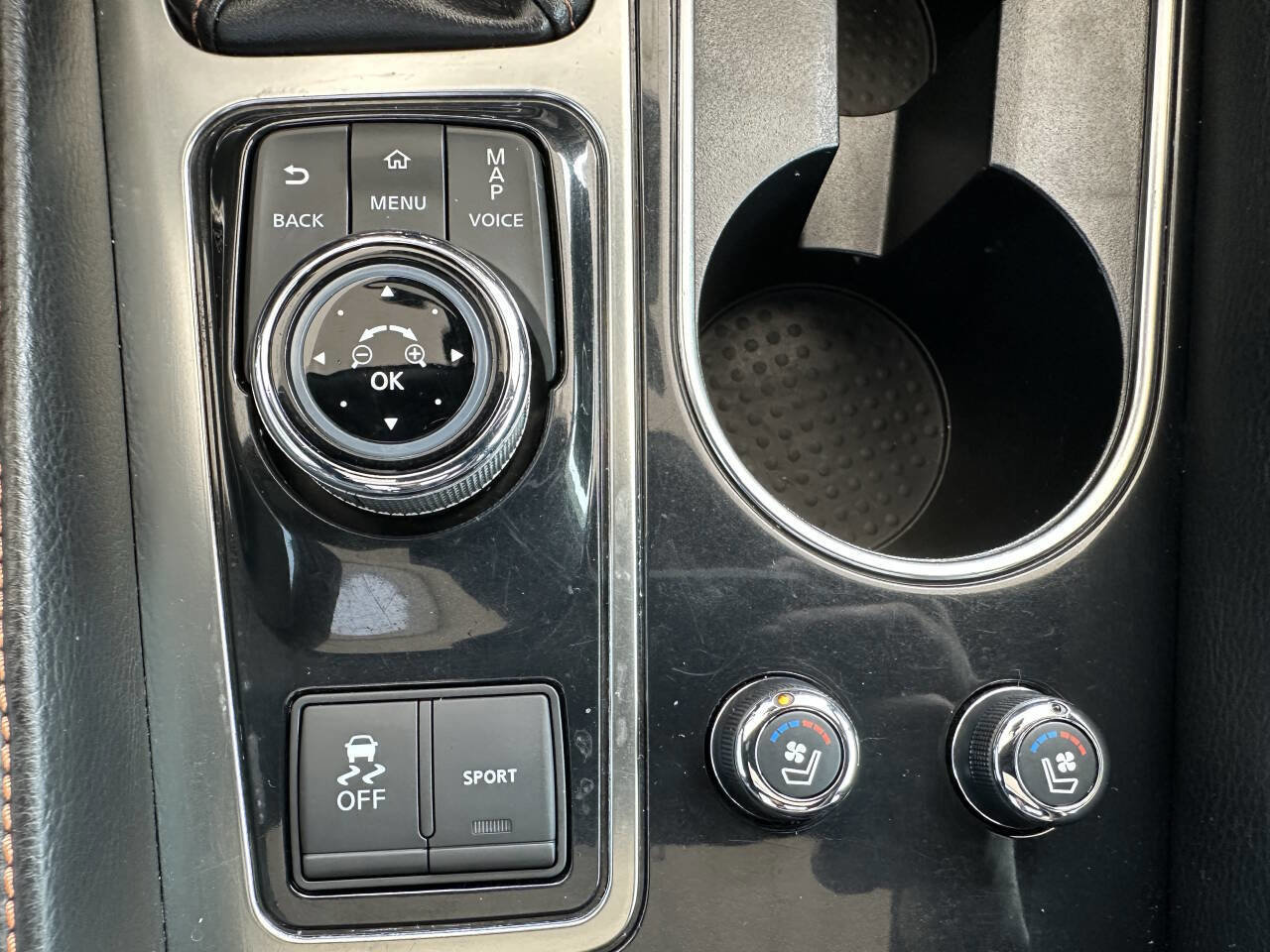 Used 2019 Nissan Maxima SR image 27
