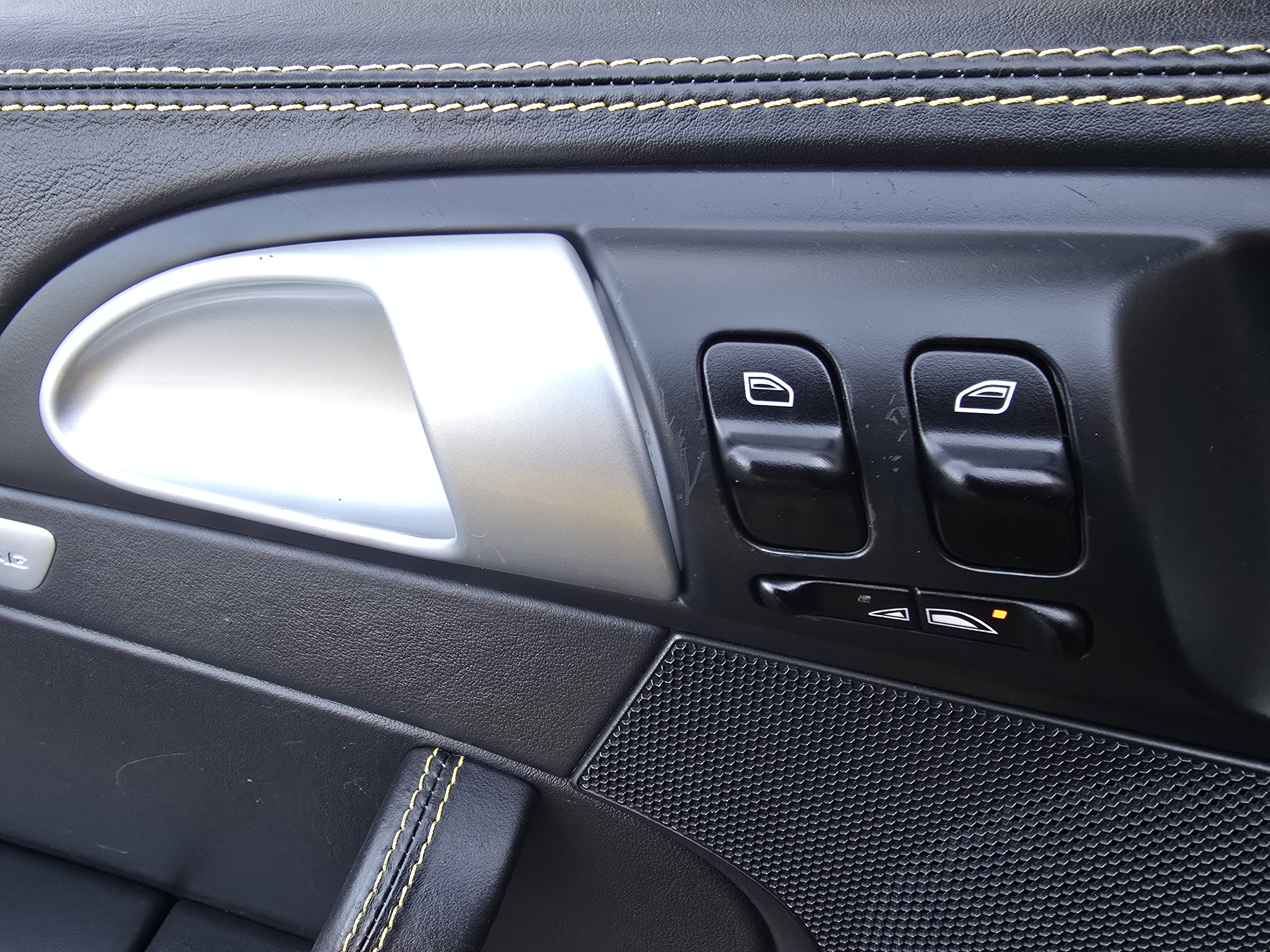 Used 2008 Porsche 911 Carrera S image 24