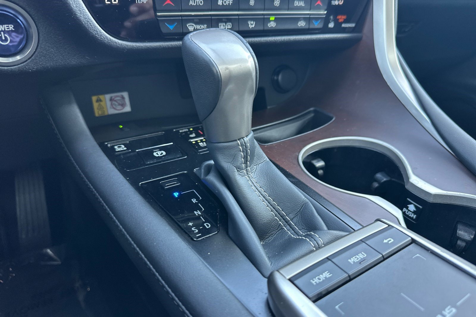 Certified 2022 Lexus RX 450h AWD w/ Premium Package image 17