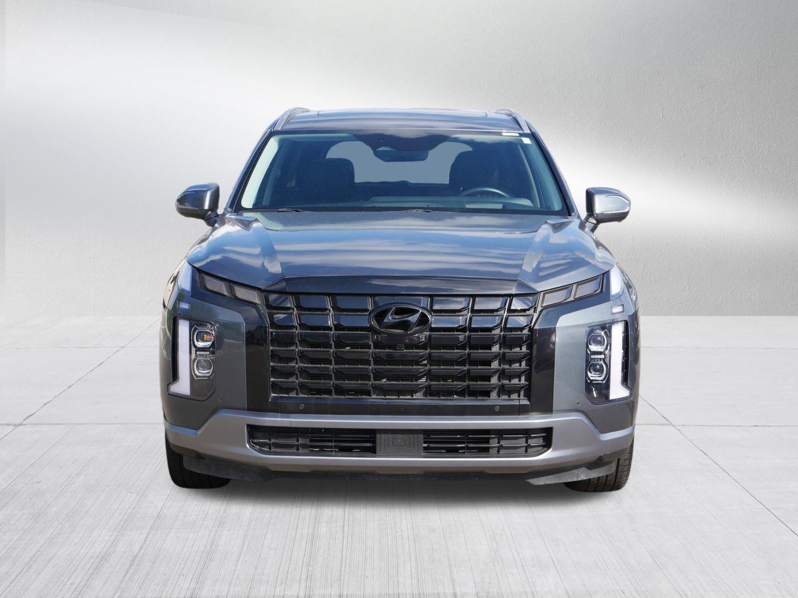 Certified 2024 Hyundai Palisade Limited AWD/4WD image 2