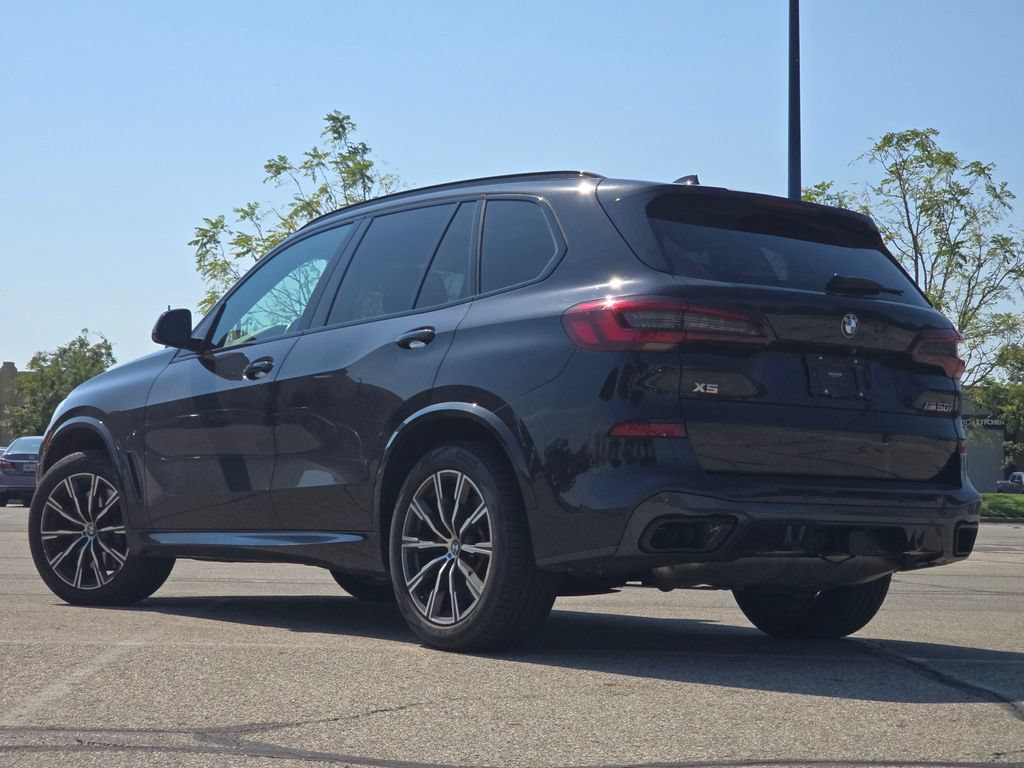 Used 2021 BMW X5 M50i w/ Executive Package AWD/4WD image 15
