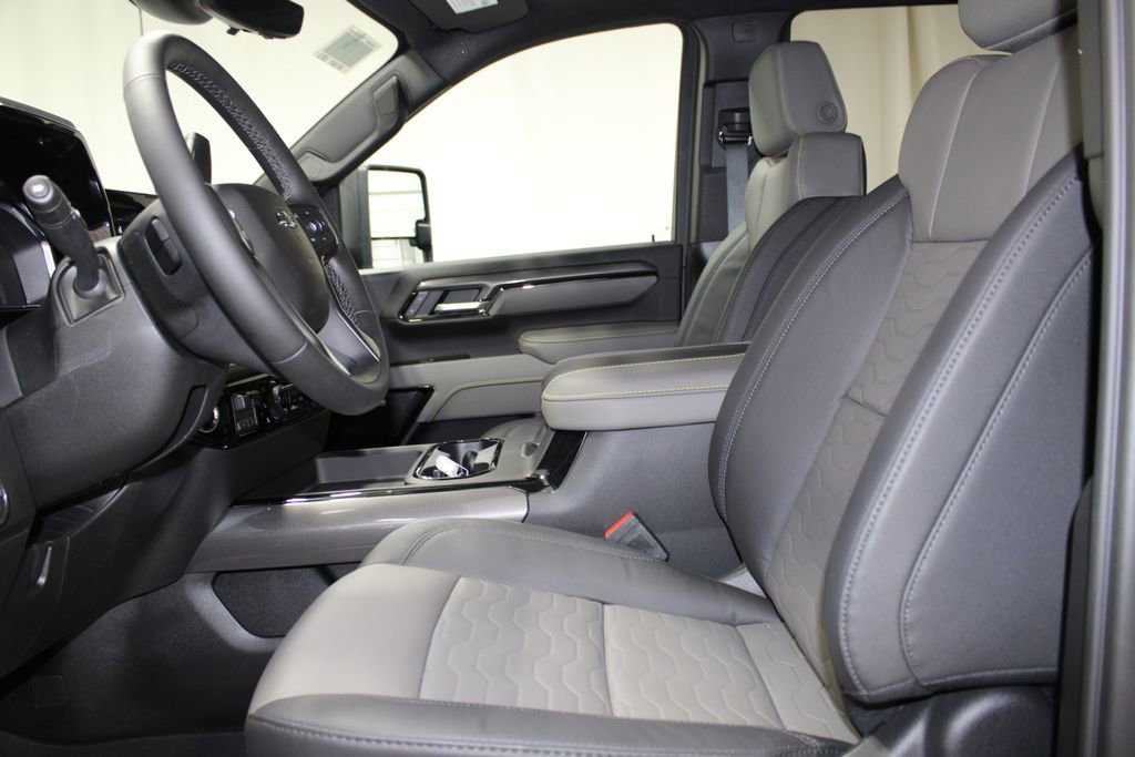 New 2026 Chevrolet Silverado 2500 ZR2 image 19