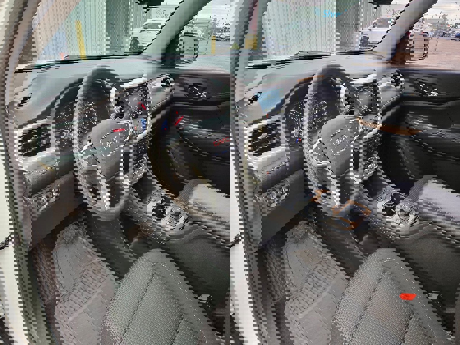 Used 2021 GMC Acadia SLE w/ Driver Convenience Package FWD image 10