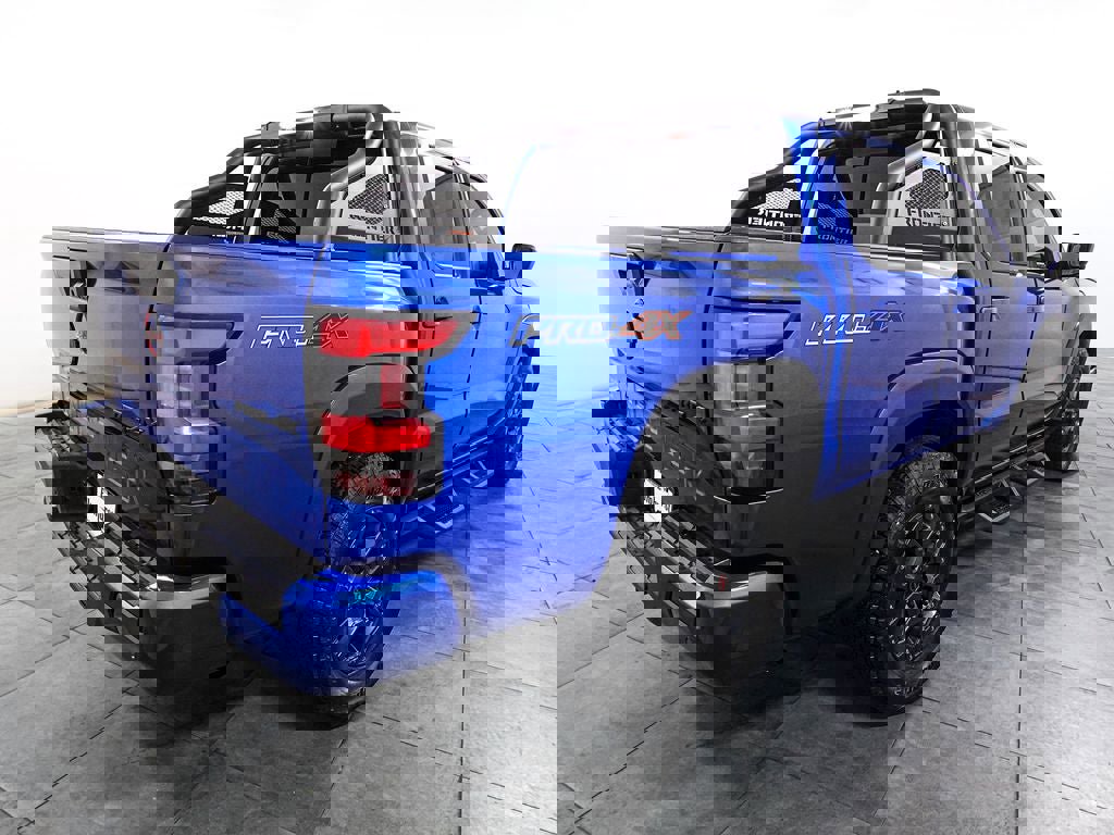 Used 2024 Nissan Frontier PRO-4X w/ Pro Premium Package image 6