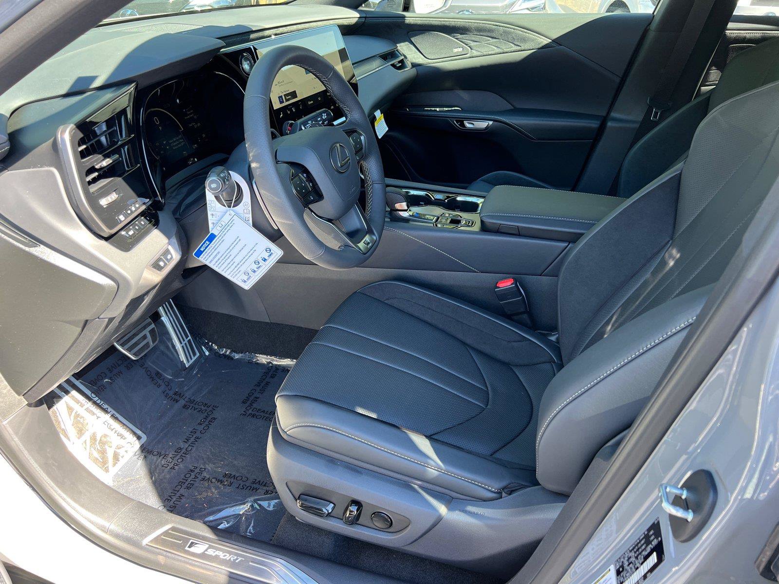 New 2026 Lexus RX 500h F Sport AWD/4WD image 9