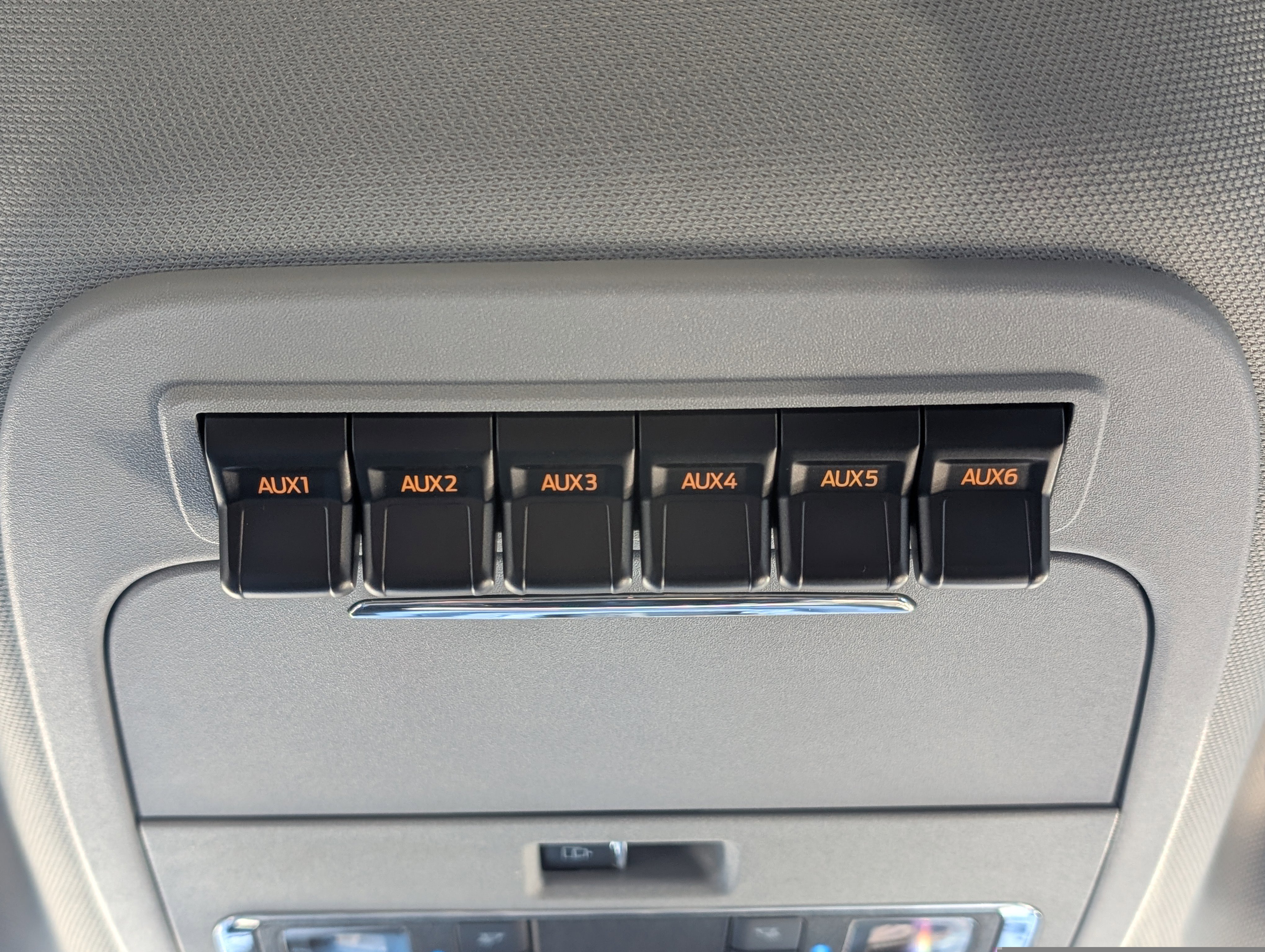 New 2026 Ford F250 Lariat w/ Black Appearance Package image 30