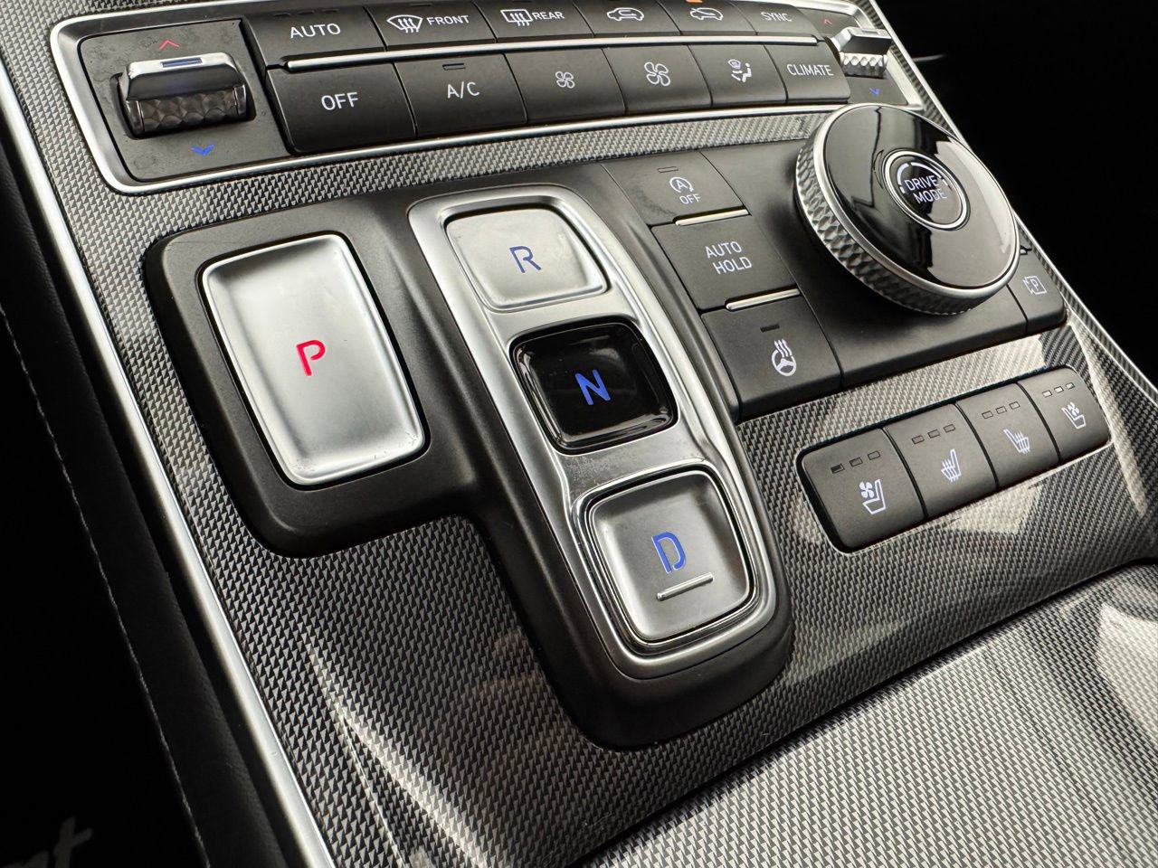 Used 2023 Hyundai Santa Fe Limited image 25