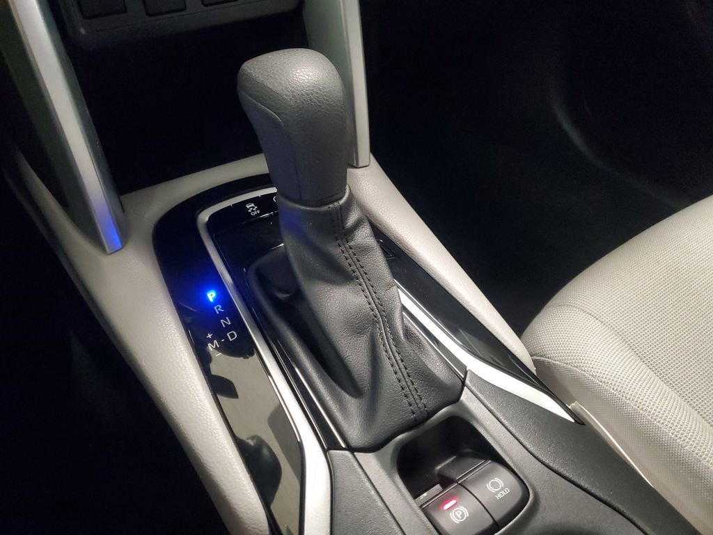 Used 2023 Toyota Corolla Cross L image 28