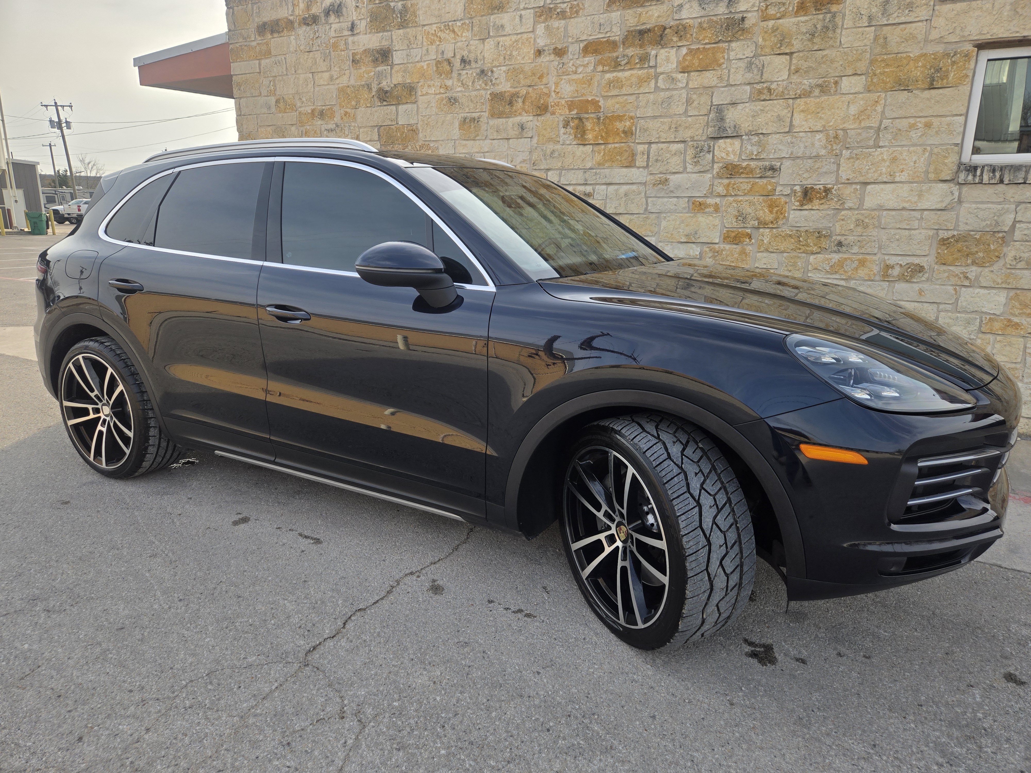 Used 2020 Porsche Cayenne S AWD/4WD image 18