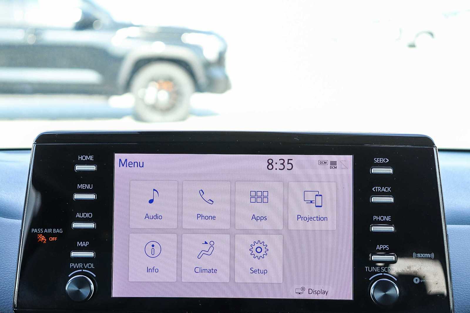 Used 2022 Toyota Sienna XLE image 19