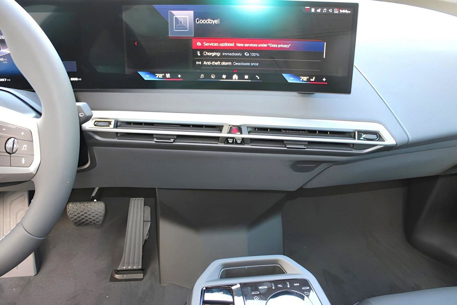 Used 2025 BMW iX M60 image 23