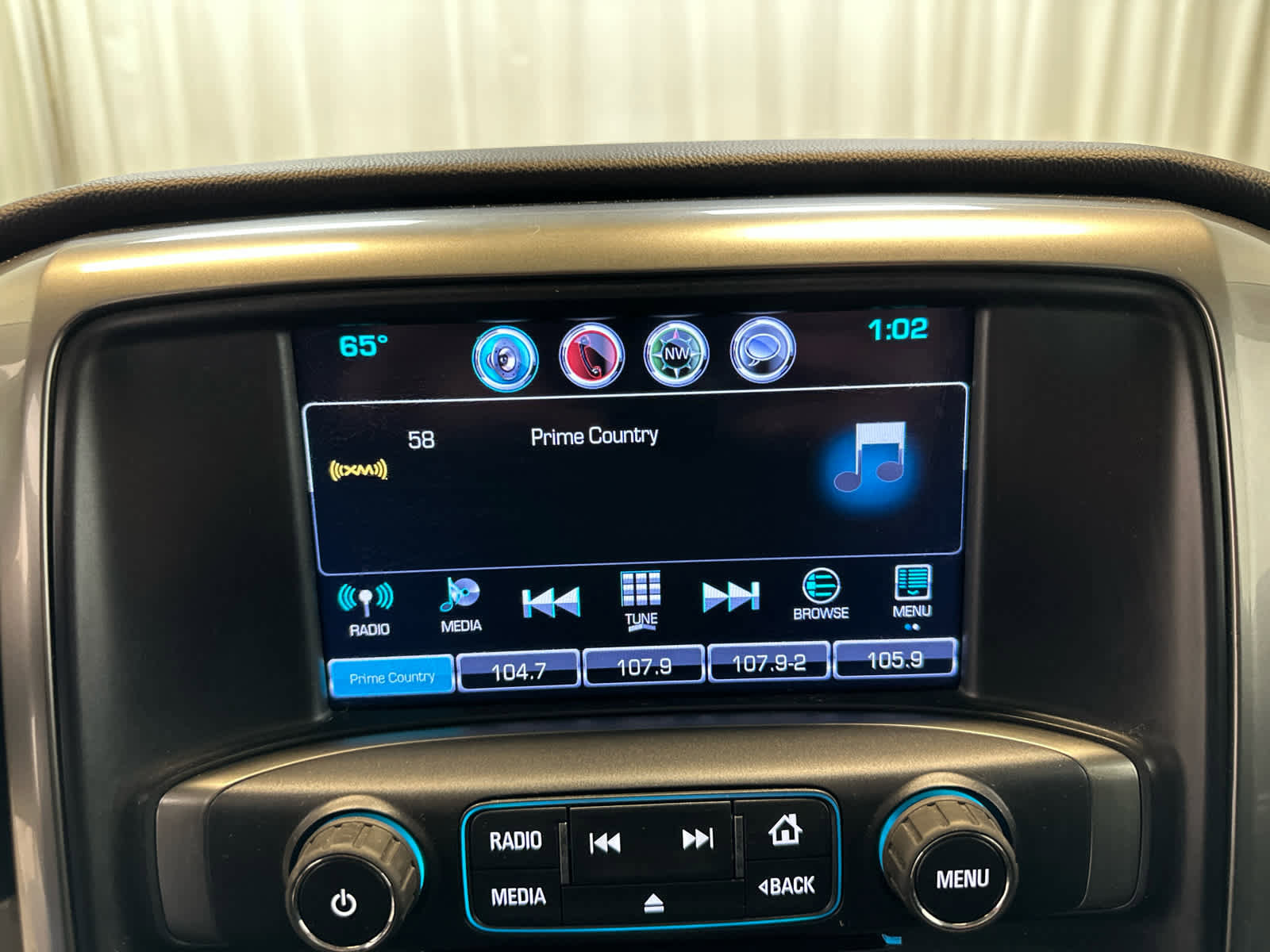 Used 2016 Chevrolet Silverado 1500 LT w/ All Star Edition image 26