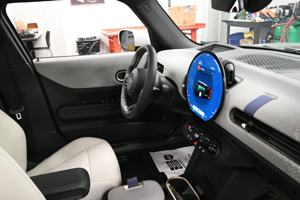 Used 2025 MINI Cooper S FWD image 29