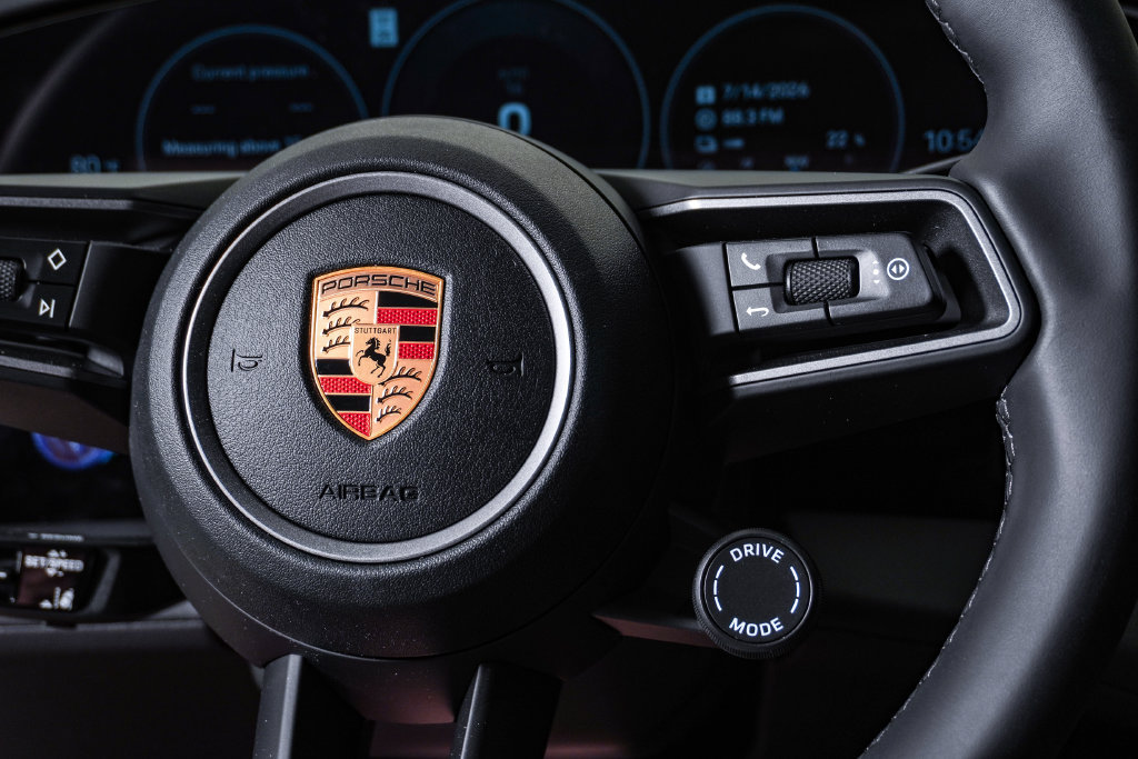 New 2026 Porsche Taycan AWD/4WD image 19