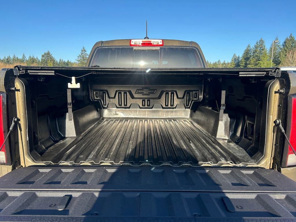 Used 2024 Chevrolet Colorado Z71 w/ Z71 Convenience Package 2 image 24