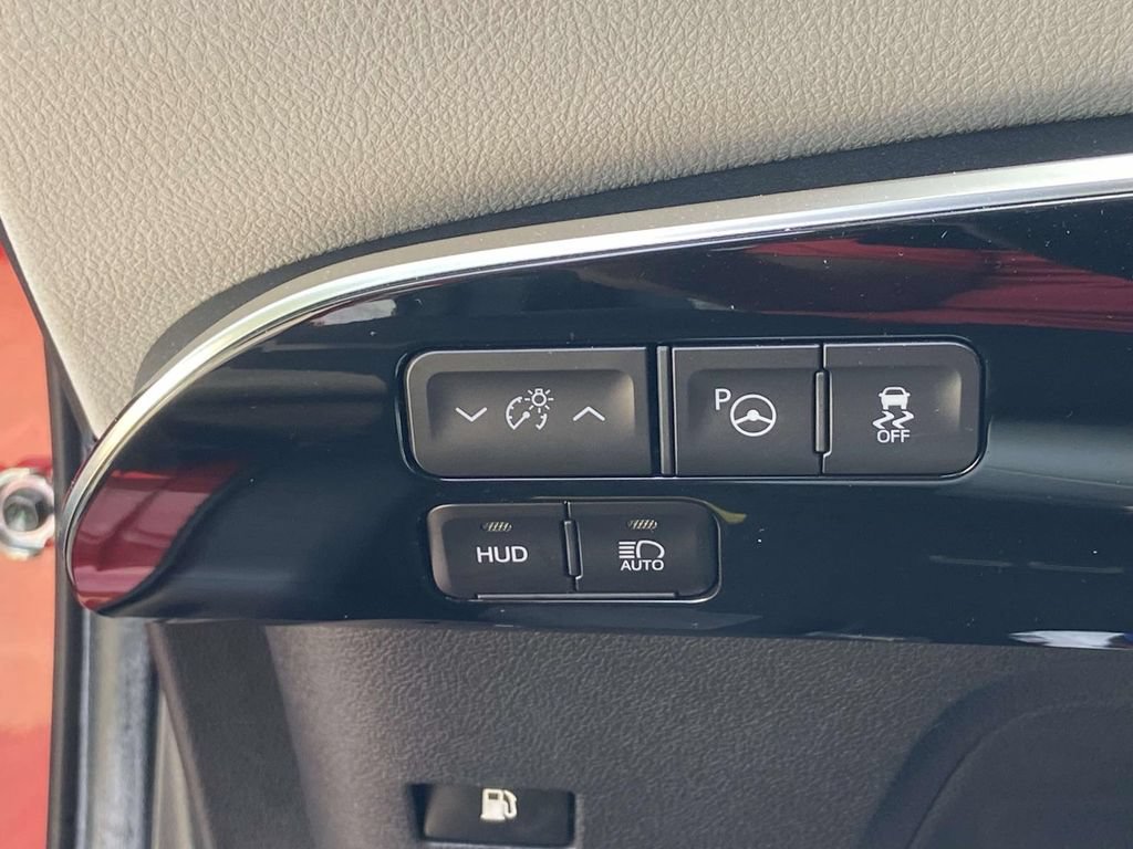 Used 2019 Toyota Prius Limited FWD image 27