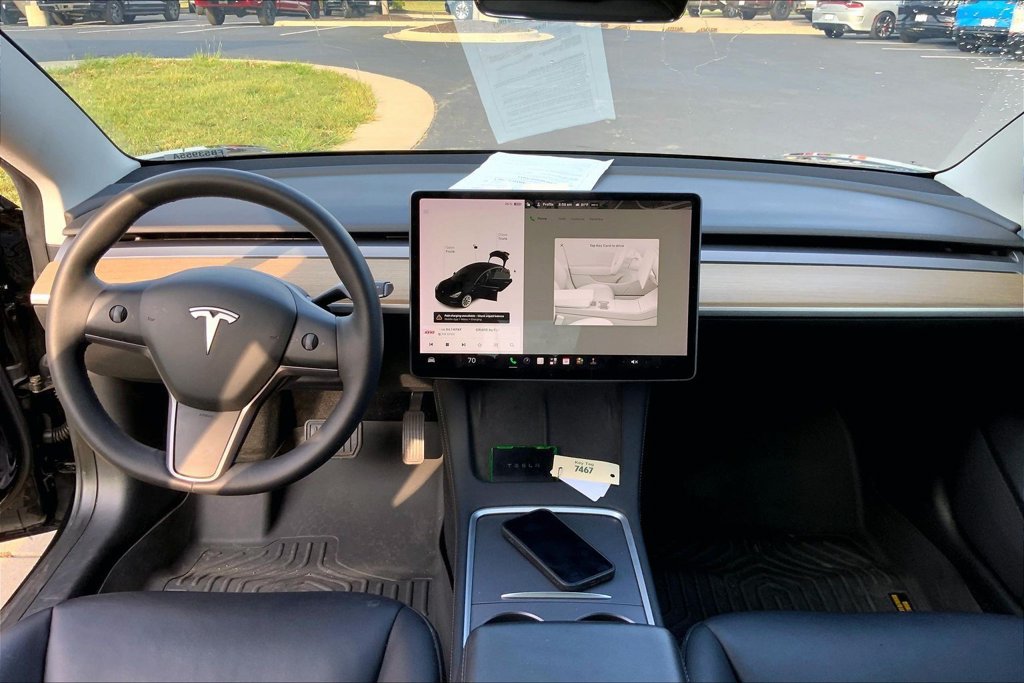Used 2021 Tesla Model 3 Standard Range Plus RWD image 10