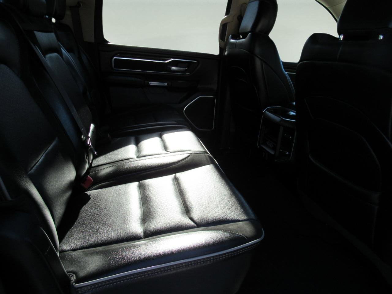 Used 2020 RAM 1500 Laramie image 40