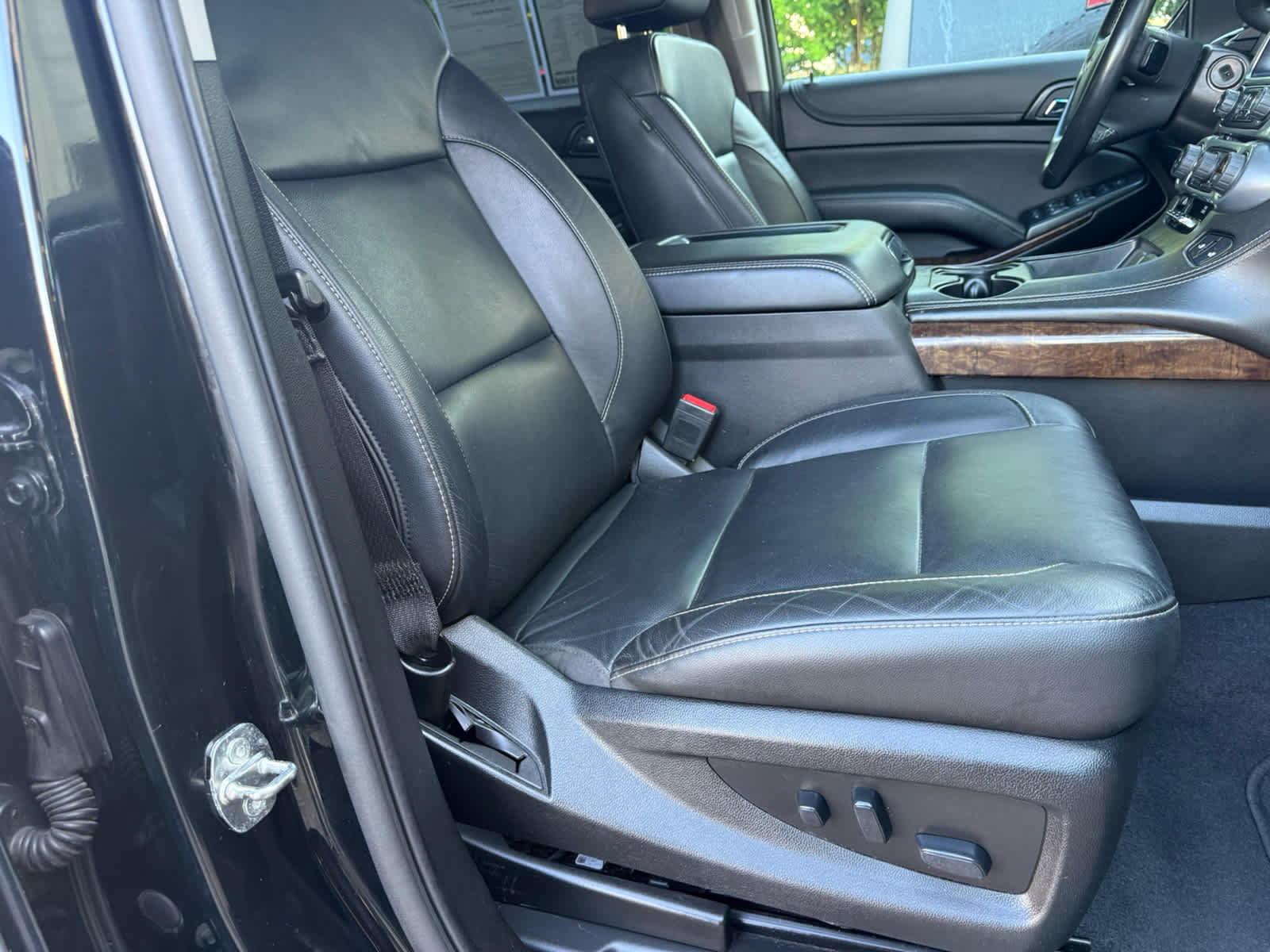 Used 2020 Chevrolet Tahoe LT RWD image 10