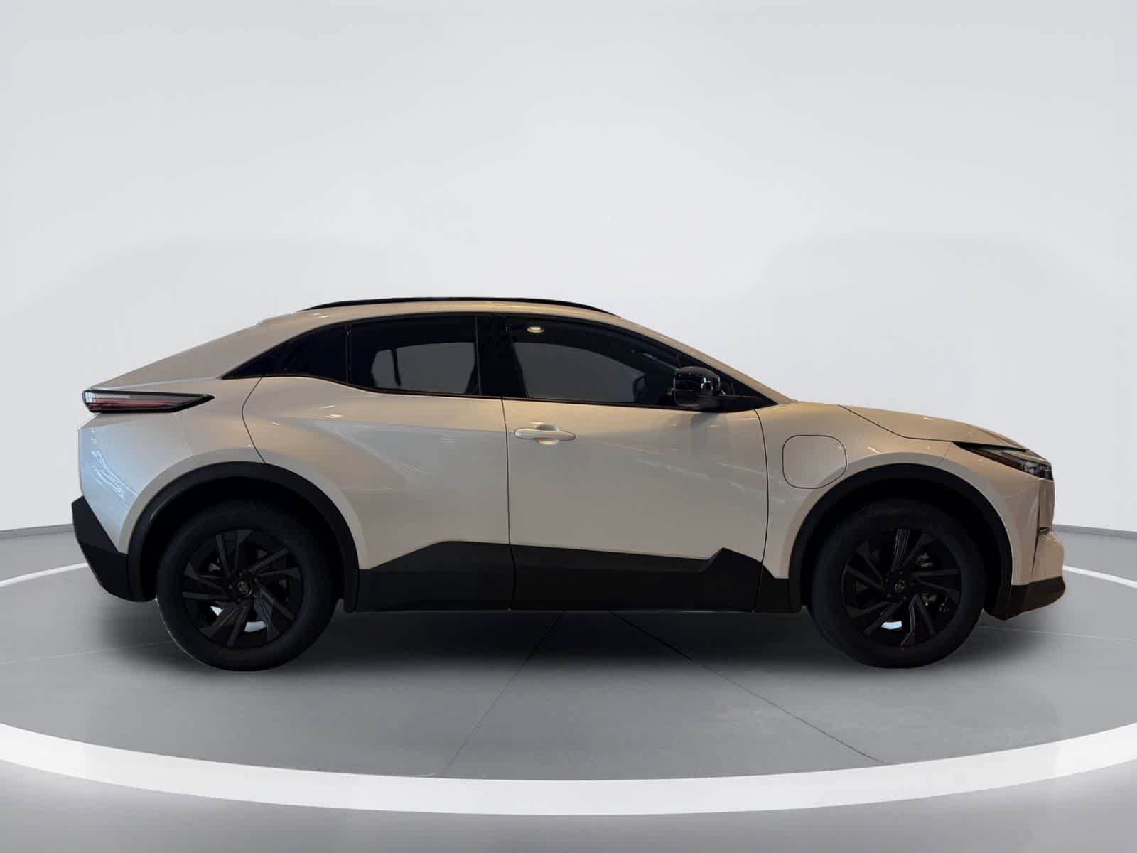 New 2026 Toyota C-HR w/ Cold Weather Package AWD/4WD image 7